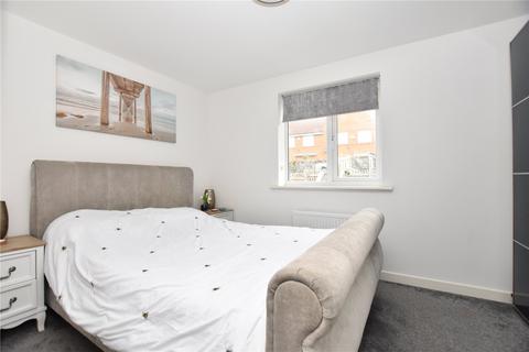 8 Bedale Drive, Morley, Leeds, LS27 8YF