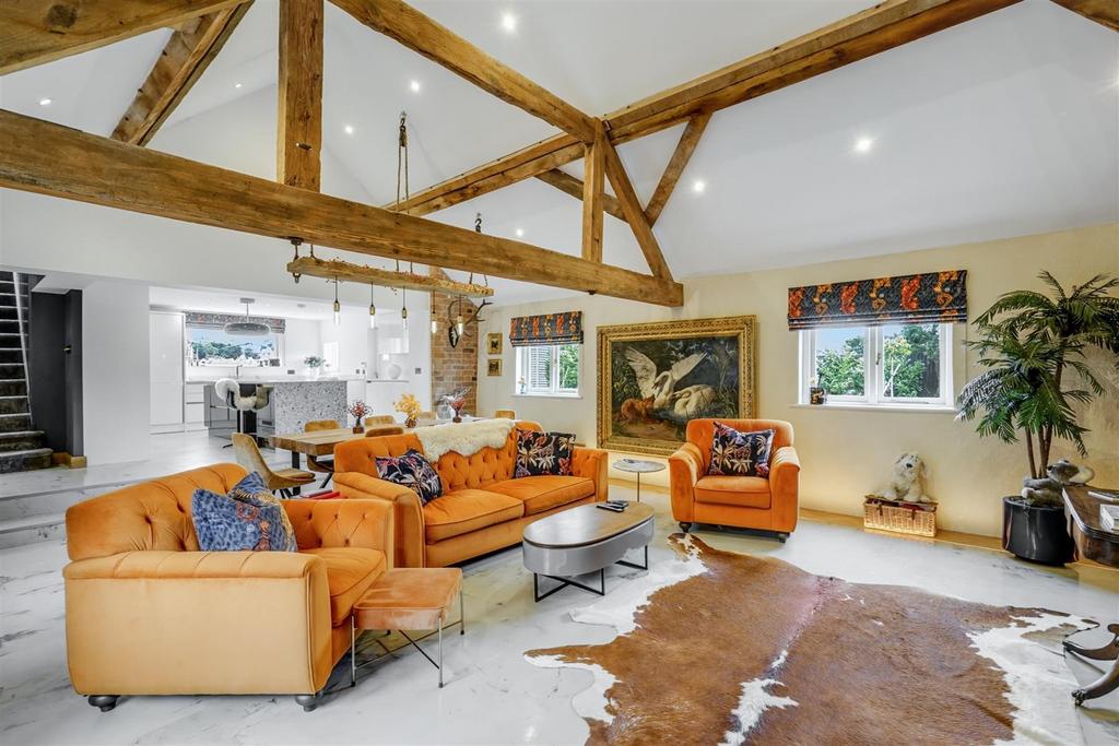 Sitting/Lounge Area