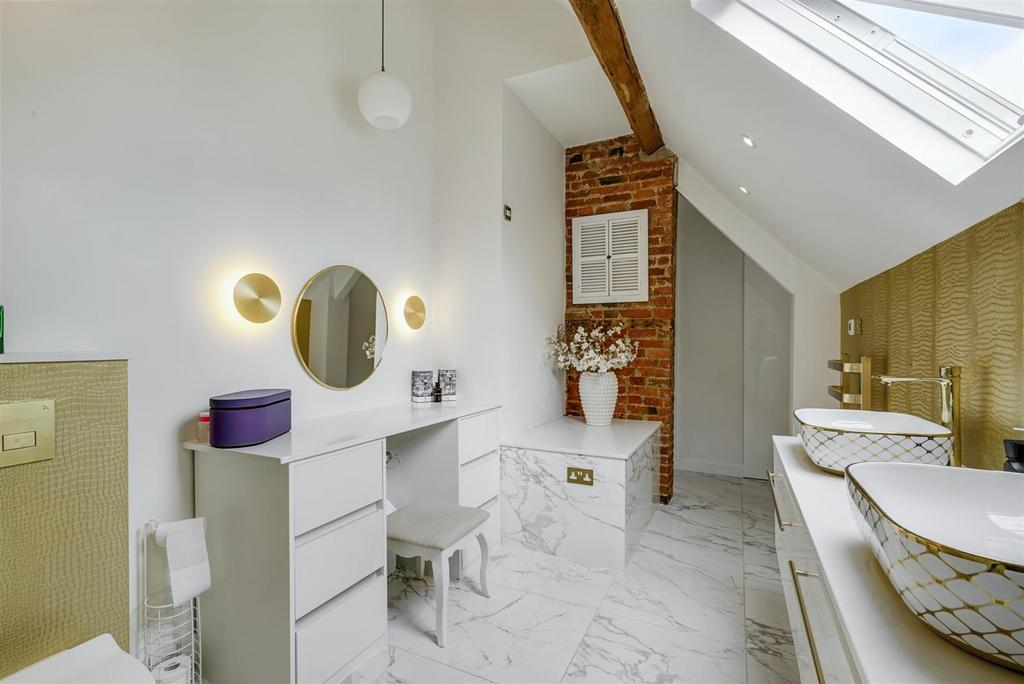 En-Suite Bed 1