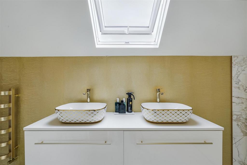 En-Suite Bed 1