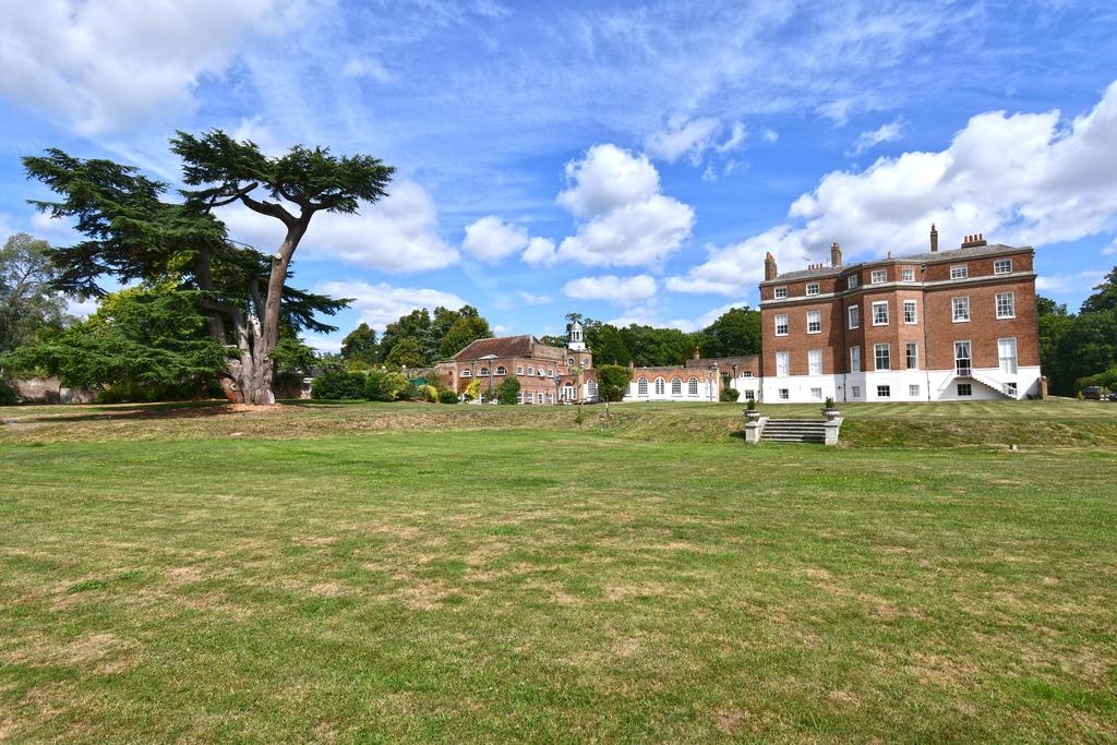 Ground &amp; Gardens