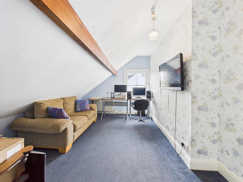 Bedroom: