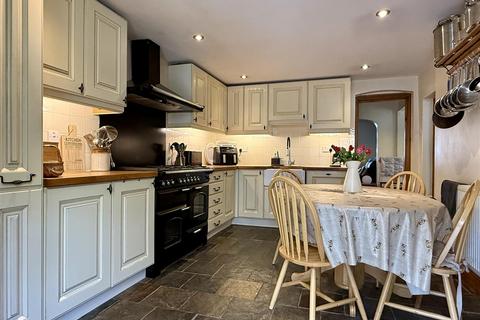 2 bedroom semi-detached house for sale, Belmont Road, Hereford