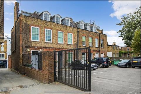 Office to rent, 28-32 Holbrooke Pl Richmond TW10 6UD