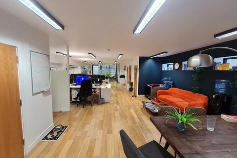 Office to rent, Pooley Dr London SW14 8LU