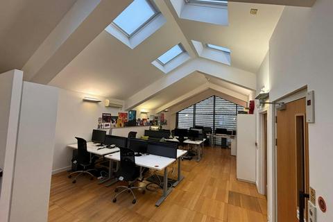 Office to rent, Pooley Dr London SW14 8LU