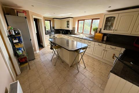 5 bedroom equestrian property for sale, Llanrhystud SY23