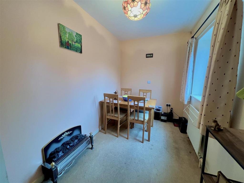 Dining room/bedroom two