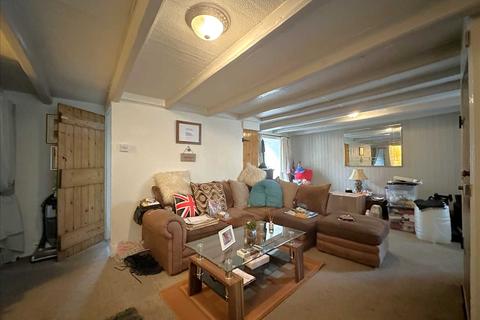 2 bedroom house for sale, Reynolds Street, Filey