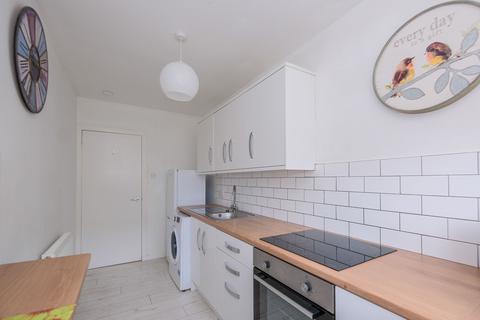 35 Cornhill Gardens, Aberdeen, AB16 5YH