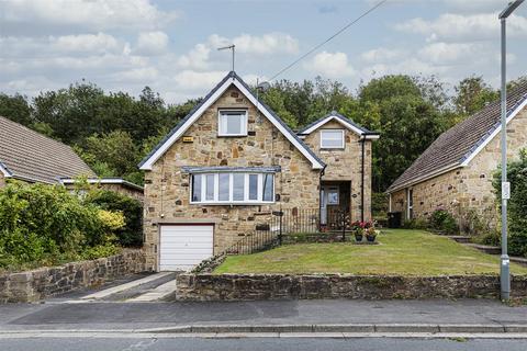 Bankfield Park Avenue, Huddersfield HD4