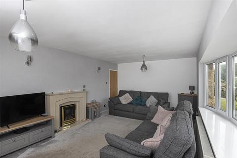 undefined, Bankfield Park Avenue, Huddersfield HD4