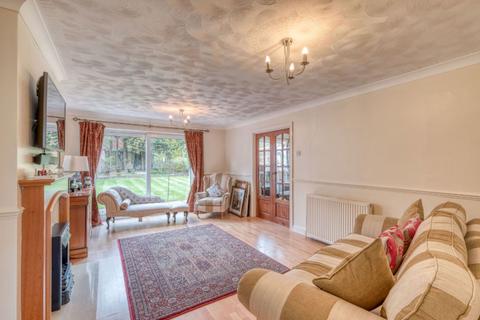 93 Coppice Walk, Shirley, Solihull, B90 4HZ