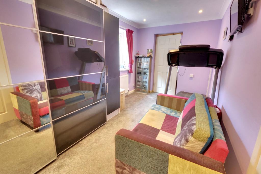 Dressing room/office