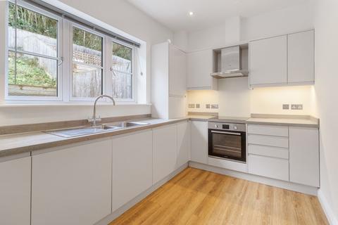 4 bedroom end of terrace house to rent, The Beeches, Bellmere Gardens, Malvern, Worcestershire, WR14 3HQ