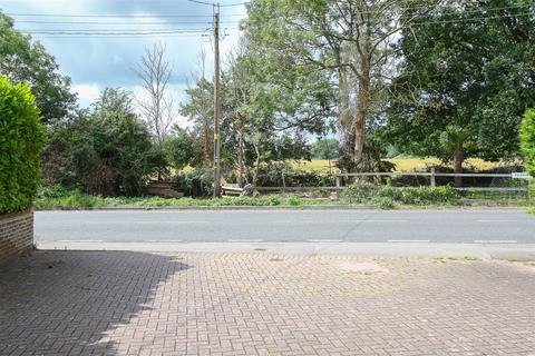 undefined, Doddinghurst Road, Doddinghurst, Brentwood
