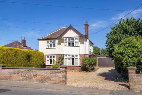 3 bedroom detached house for sale, Lynn Road, Dersingham, King's Lynn, Norfolk, PE31