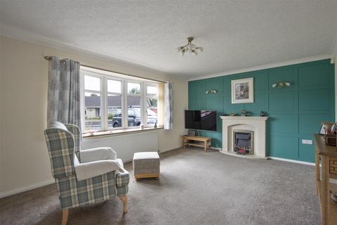 2 bedroom detached bungalow for sale, Swanbourne Close, Hasland, Chesterfield