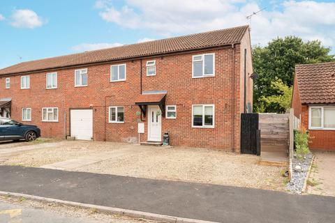 undefined, Spruce Avenue, Ormesby