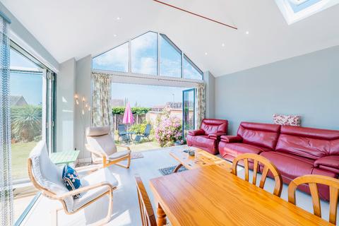 4 bedroom chalet for sale, 20 Andrews Place, Hunstanton, Norfolk, PE36