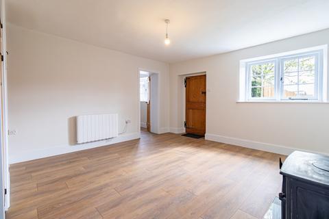 3 bedroom cottage for sale, Kirkgate, Holme Next the Sea, Hunstanton, Norfolk, PE36 6LJ, PE36