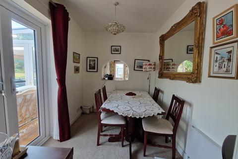 28 Lichfield Drive, Great Haywood, Stafford, ST18 0SX