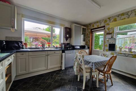 28 Lichfield Drive, Great Haywood, Stafford, ST18 0SX