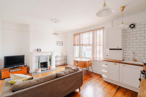 2 bedroom flat for sale, 15 Tortworth Road, Bristol BS7