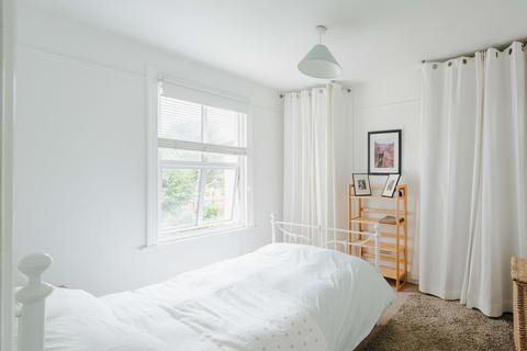 2 bedroom flat for sale, 15 Tortworth Road, Bristol BS7