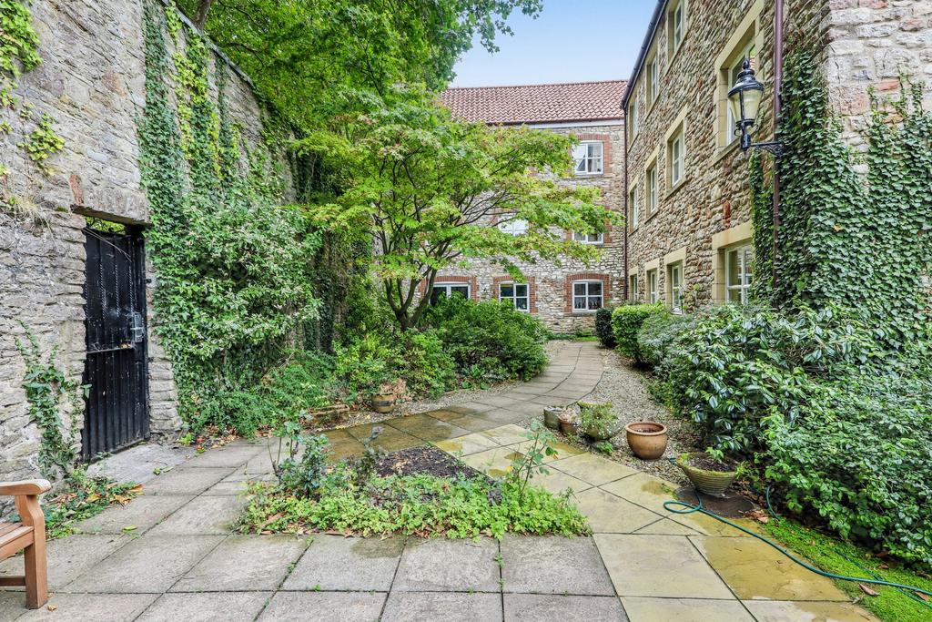 Communal gardens