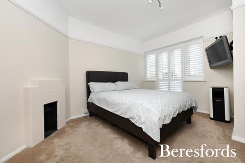 undefined, Corbets Tey Road, Upminster, RM14