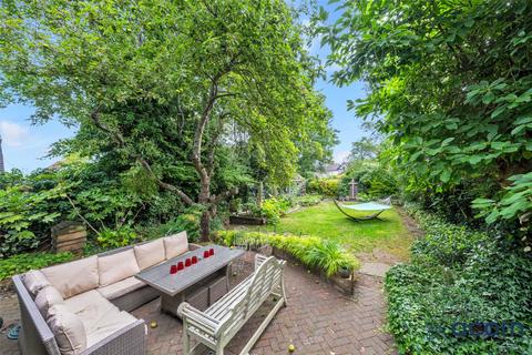undefined, Buck Lane, Kingsbury NW9