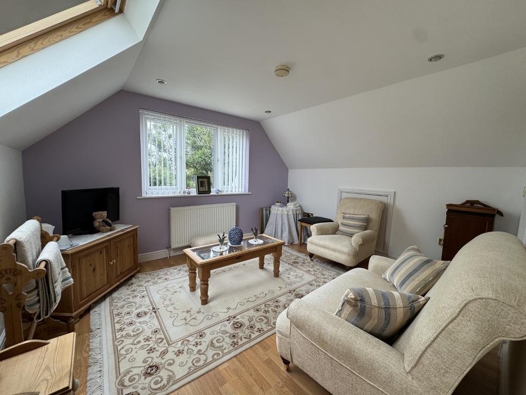 Side Sitting Room/Snug