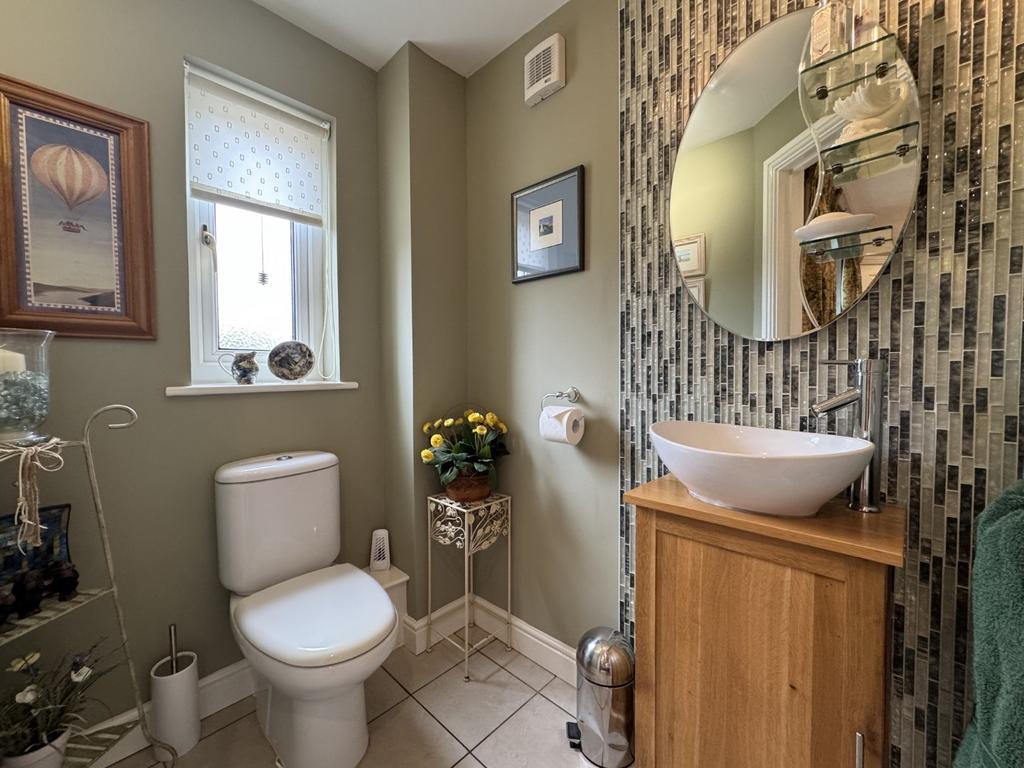 Side Cloak Room