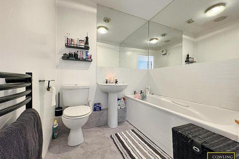 94 Bridge Road, Wickford, SS11 8PE