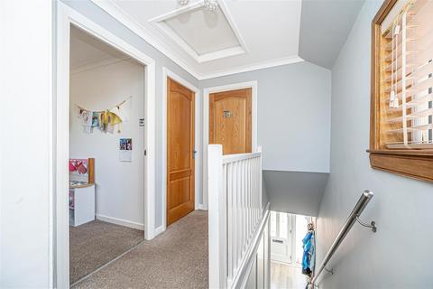 44 Barry Road, Kirkcaldy, KY2 6HZ