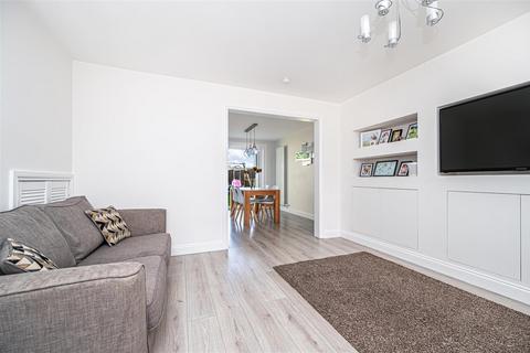 44 Barry Road, Kirkcaldy, KY2 6HZ
