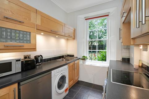 7 Upper Grove Place, Edinburgh, EH3 8AY