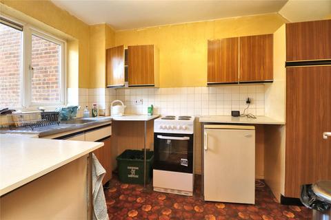 3 bedroom terraced house for sale, Hamble Walk, Surrey GU21