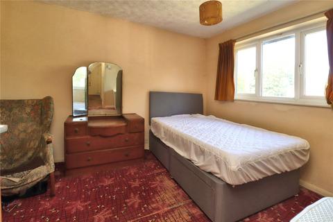 3 bedroom terraced house for sale, Hamble Walk, Surrey GU21
