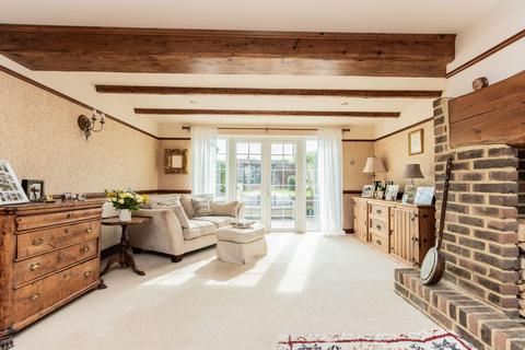 undefined, 2115sqft Of Accommodation In Battle