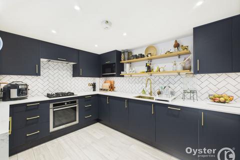 Cottage Close, Harrow, HA2