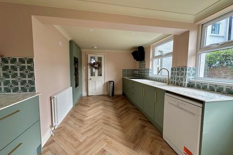 3 bedroom semi-detached house for sale, Herschell Square, Walmer, Deal, CT14