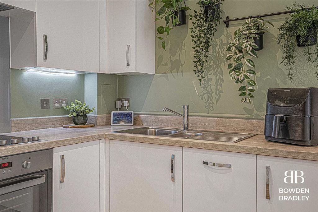 Kitchen / Living Room