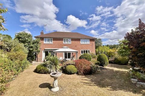 4 bedroom detached house for sale, Ringwood Road, Verwood, Dorset, BH31