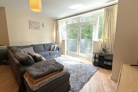 2 bedroom apartment for sale, Middlepark Drive, Birmingham B31