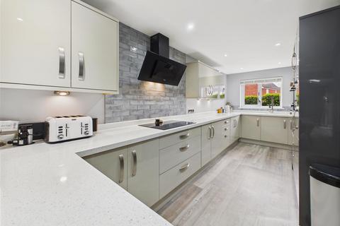 4 bedroom detached house for sale, Husthwaite Road, Brough