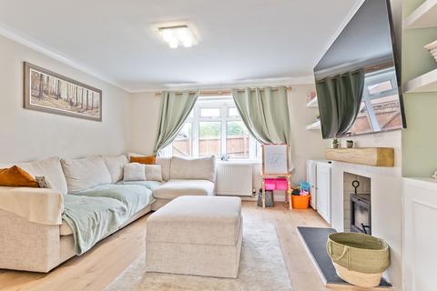 10 Afon Close, New Inn, Pontypool, NP4 0QE