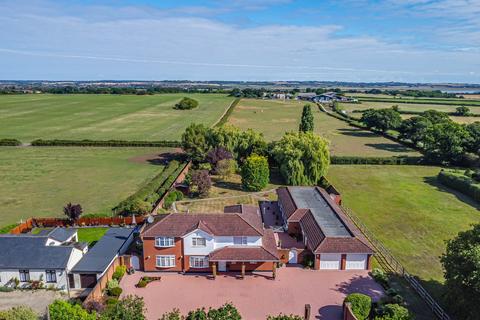 4 bedroom detached house for sale, Lower Road, Hockley SS5