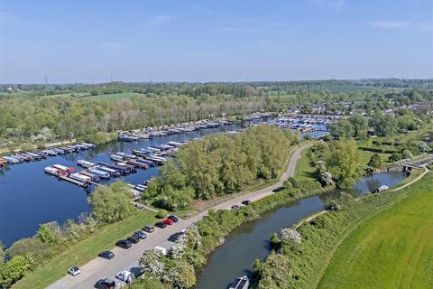 undefined, Full Time Residence: Roydon Marina Village